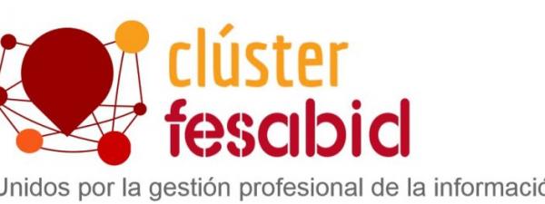 logotipo del cluster con el lema "unidos por la gestión profesional de la información"