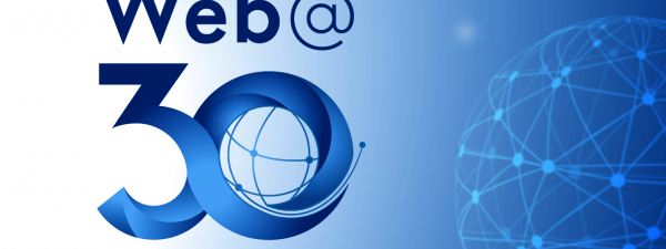 logotipo conmemorativo de los 30 años de la web