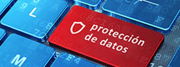Imagen de un teclado con una de las teclas en rojo y el texto "protección de datos"