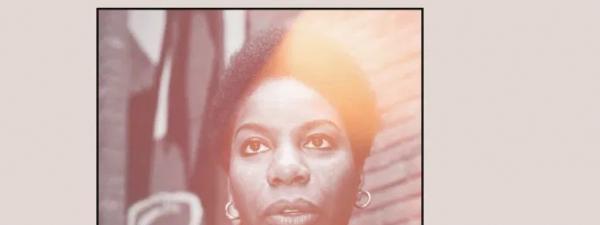 Texto "WordPress 5.6 Simone junto con una imagen de la cantante Nina Simone