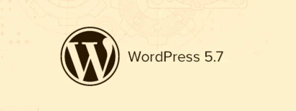 Sobre fondo de color arena el texto y logotipo de WordPress